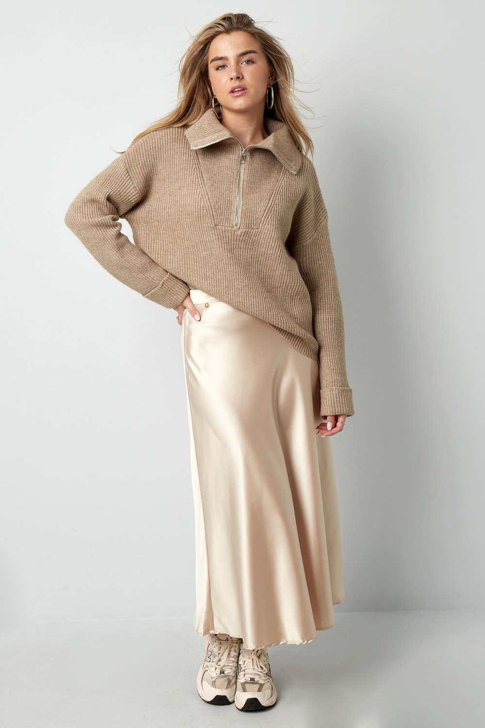 Neutral knit sweater h5Picture13